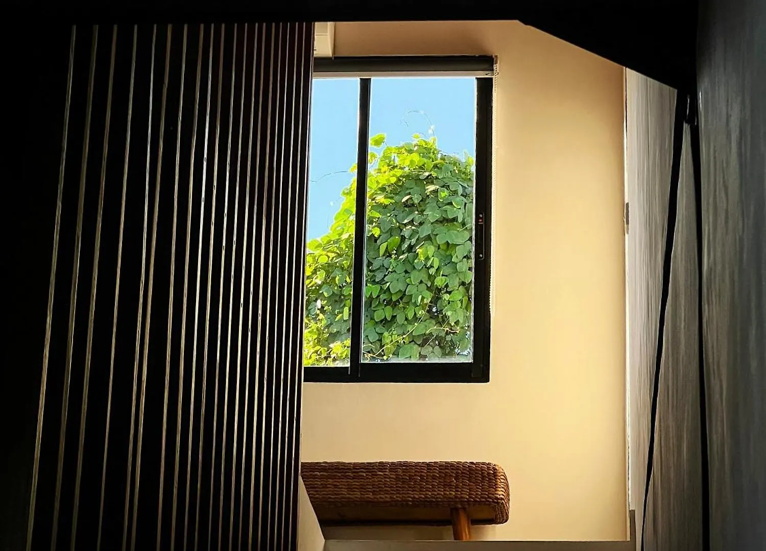 Tropical Loft Steps Away From The Beach! Hidden Gem! Canggu  Villa