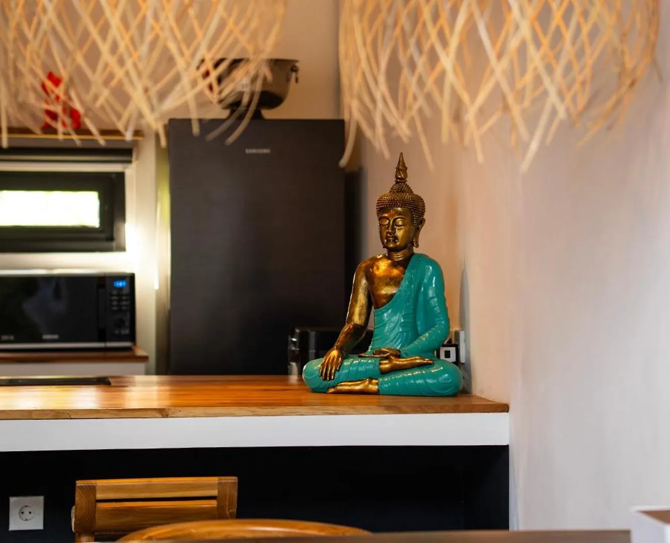 Tropical Loft Steps Away From The Beach! Hidden Gem! Canggu  Villa