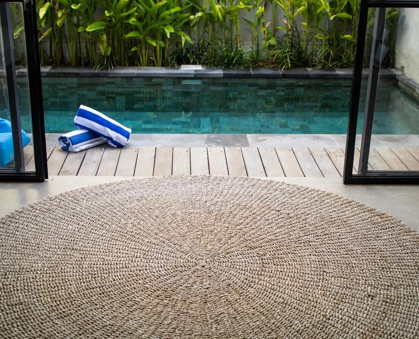 Tropical Loft Steps Away From The Beach! Hidden Gem! Canggu  Canggu (Bali)